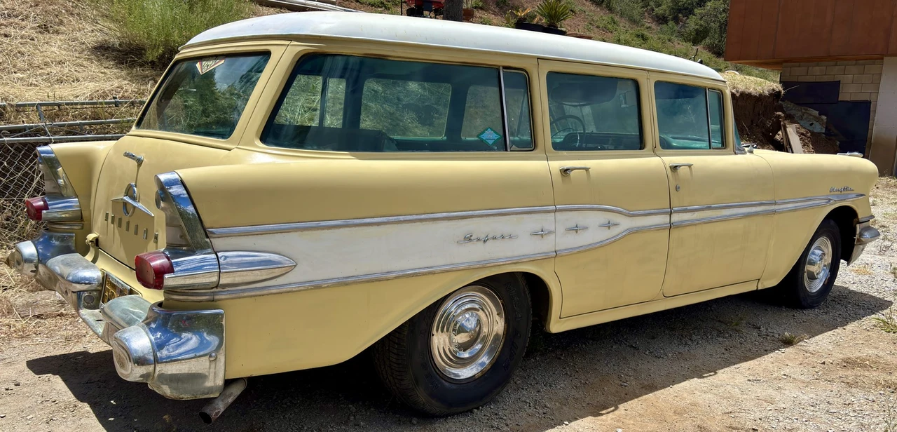 1957 Pontiac Chieftain - Image 27 of 31