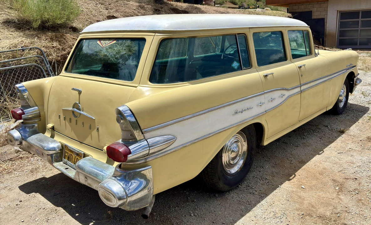 1957 Pontiac Chieftain - Image 26 of 31