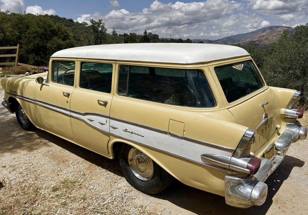 1957 Pontiac Chieftain - Image 17 of 31