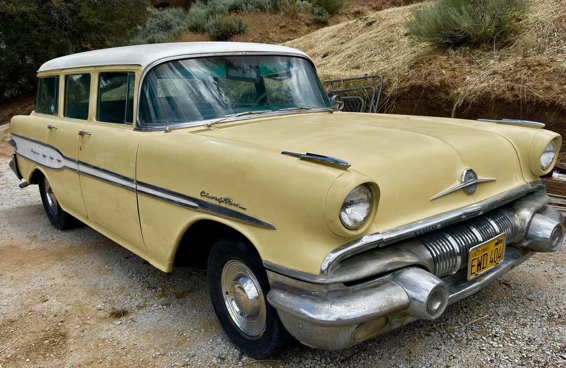 1957 Pontiac Chieftain - Image 30 of 31