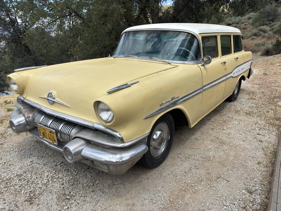 1957 Pontiac Chieftain - Image 9 of 31