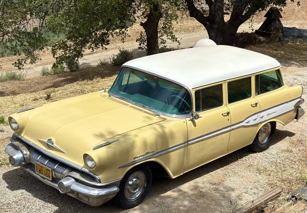 1957 Pontiac Chieftain - Image 13 of 31