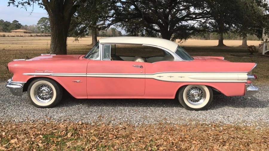 1957 Pontiac Chieftain - Image 2 of 10