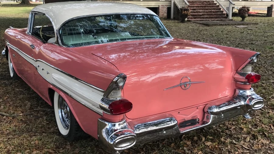 1957 Pontiac Chieftain - Image 3 of 10