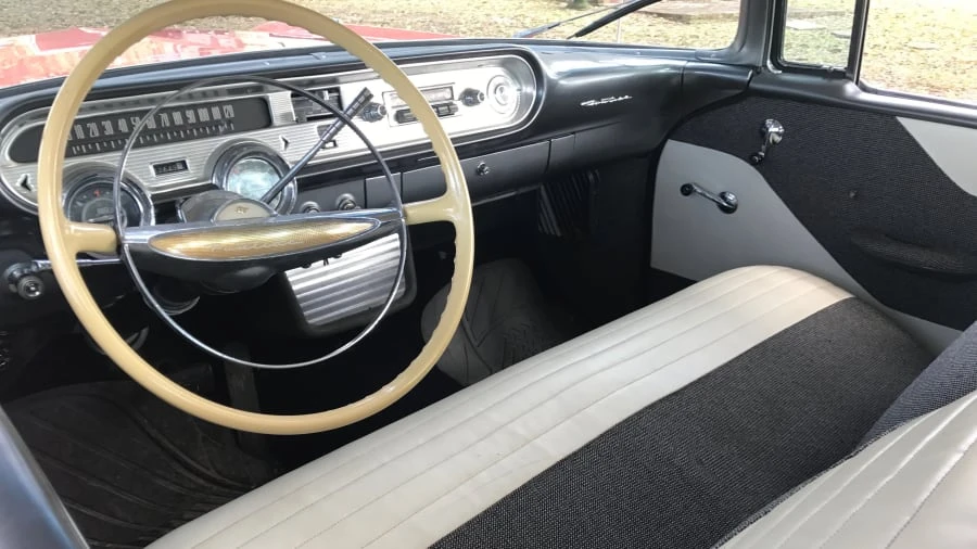 1957 Pontiac Chieftain - Image 5 of 10