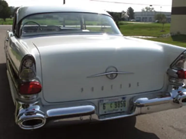 1957 Pontiac Chieftain - Image 7 of 12