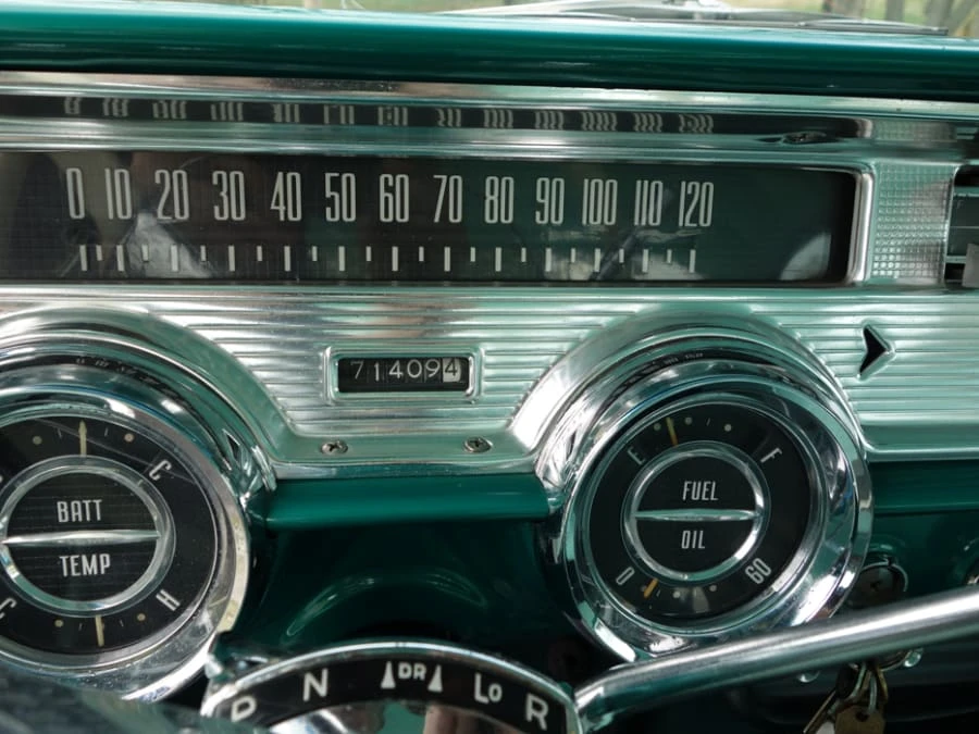 1957 Pontiac Chieftain - Image 6 of 12