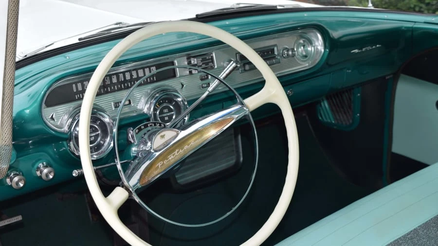 1957 Pontiac Chieftain - Image 4 of 12