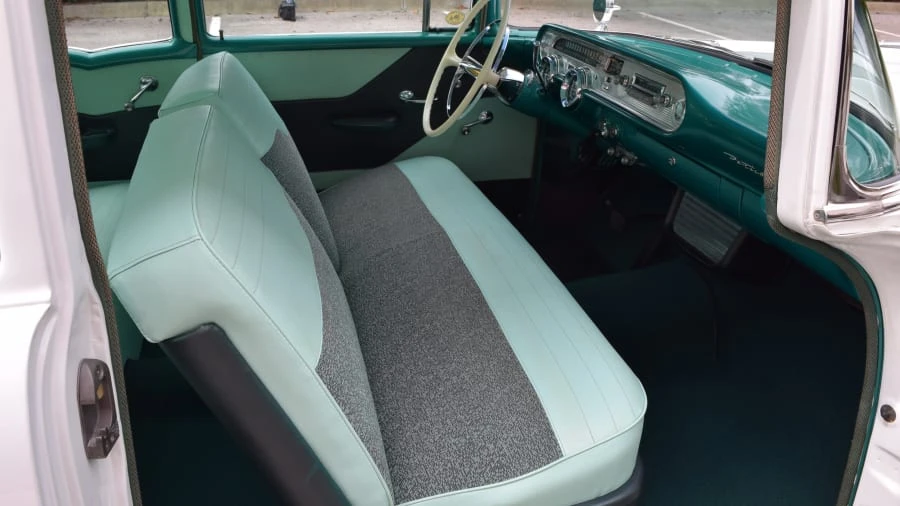 1957 Pontiac Chieftain - Image 5 of 12