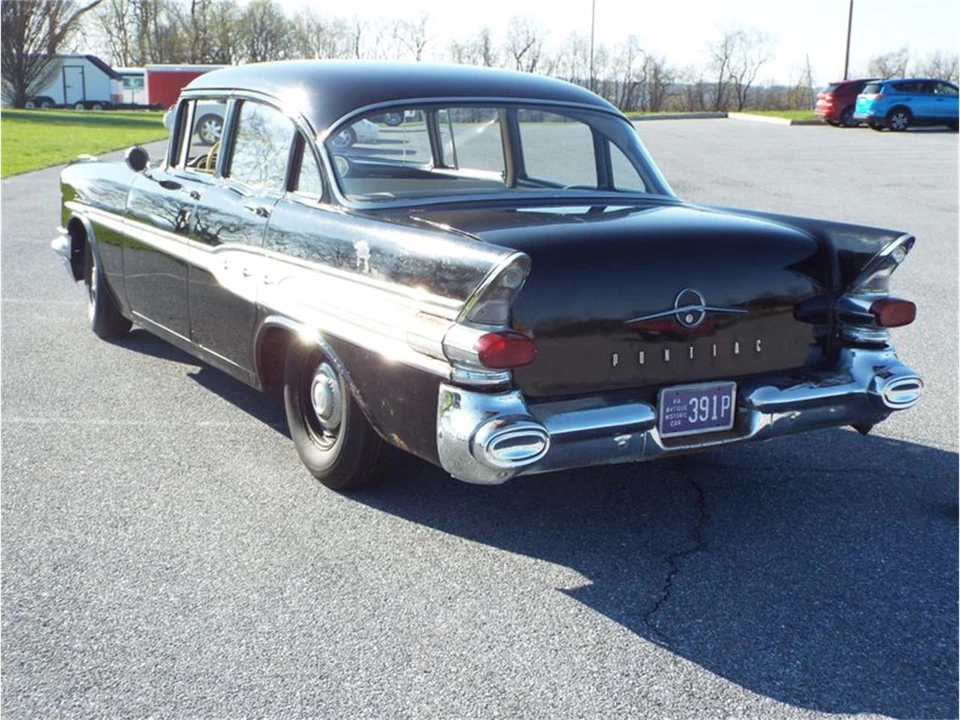 1957 Pontiac Chieftain - Image 3 of 13
