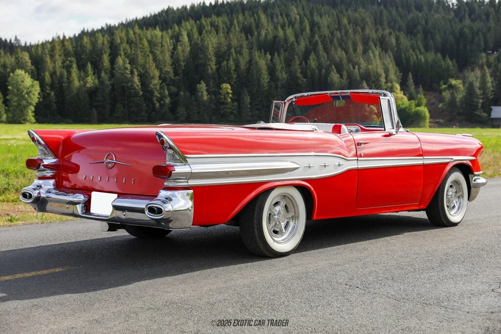 1957 Pontiac Chieftain - Image 8 of 12