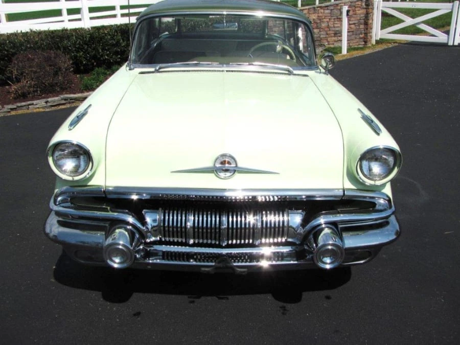 1957 Pontiac Safari - Image 9 of 10