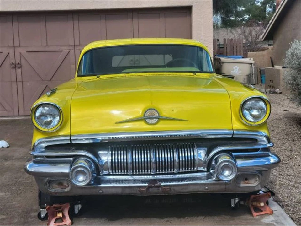 1957 Pontiac Chieftain - Image 2 of 5