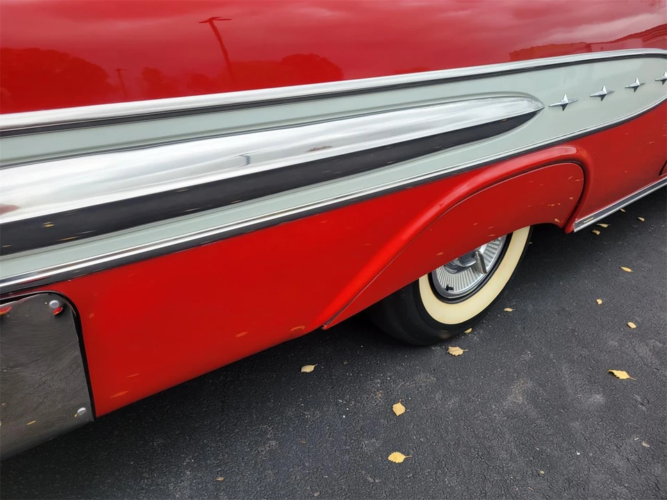 1957 Pontiac Star Chief - Image 18 of 31