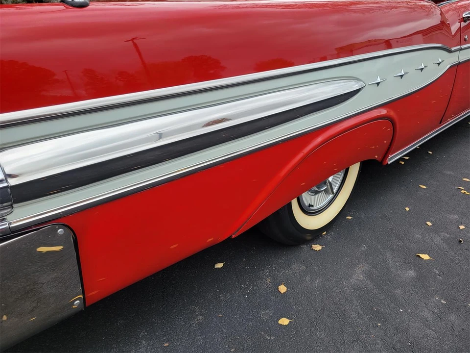 1957 Pontiac Star Chief - Image 19 of 31