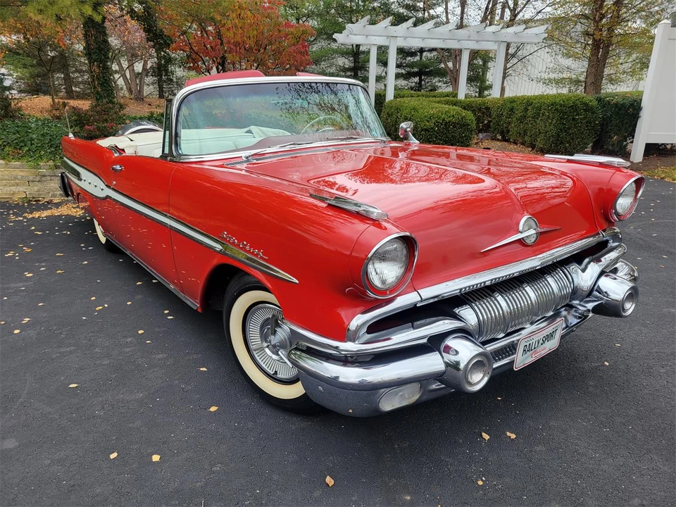 1957 Pontiac Star Chief - Image 20 of 31