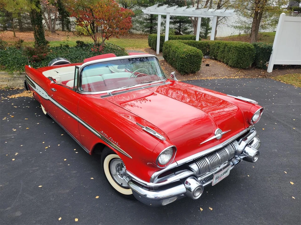 1957 Pontiac Star Chief - Image 22 of 31