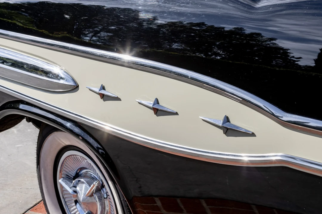 1957 Pontiac Star Chief - Image 27 of 31