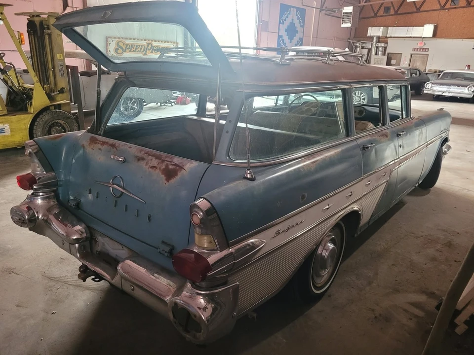 1957 Pontiac Star Chief - Image 8 of 13