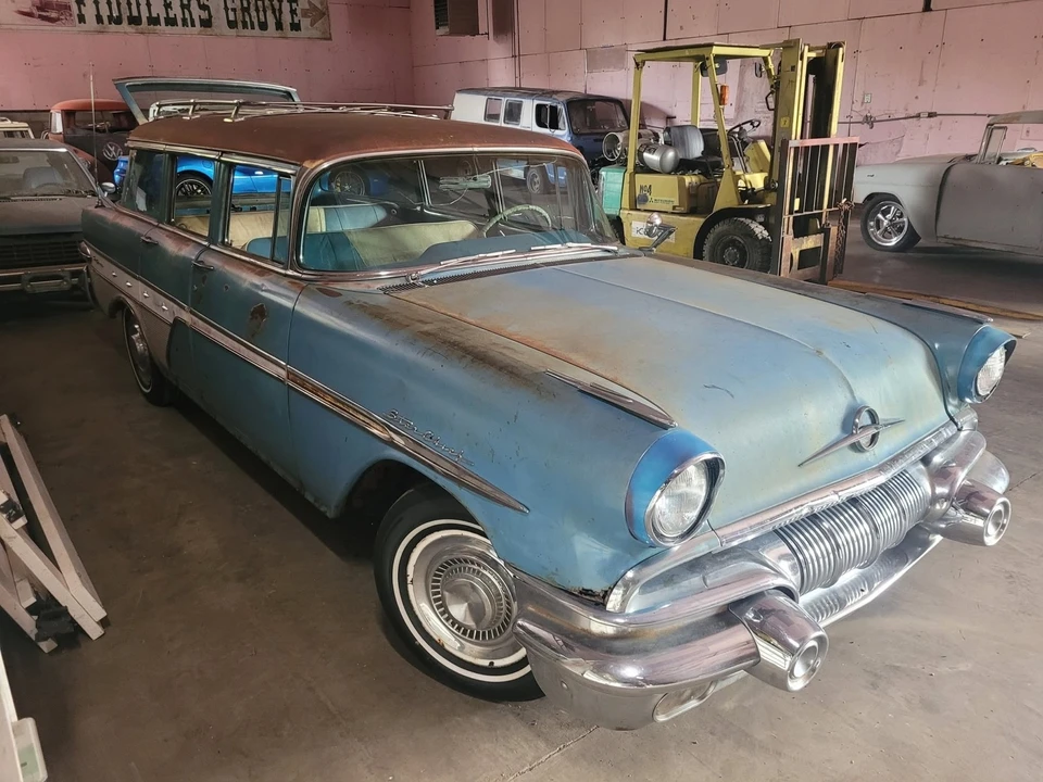 1957 Pontiac Star Chief - Image 5 of 13
