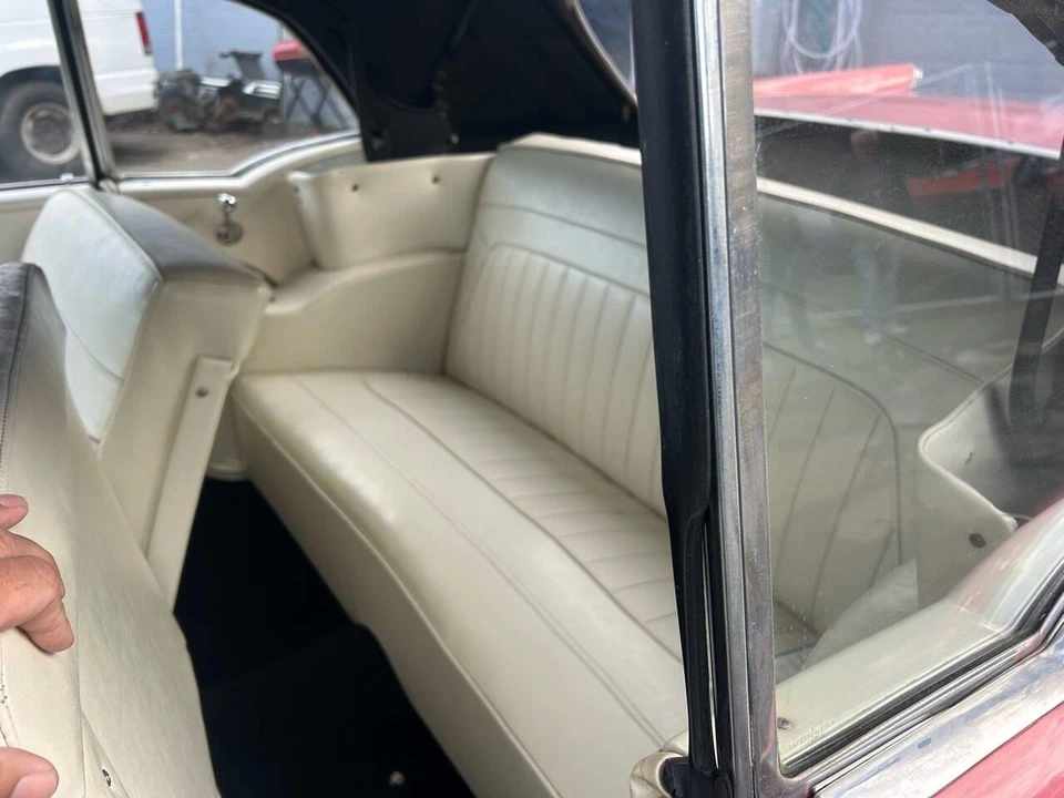 1957 Pontiac Star Chief - Image 4 of 31