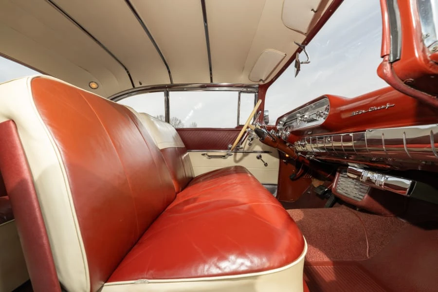 1957 Pontiac Star Chief - Image 22 of 31