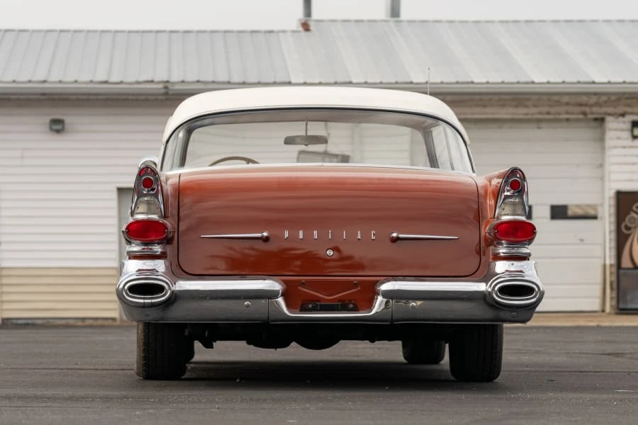 1957 Pontiac Star Chief - Image 5 of 31