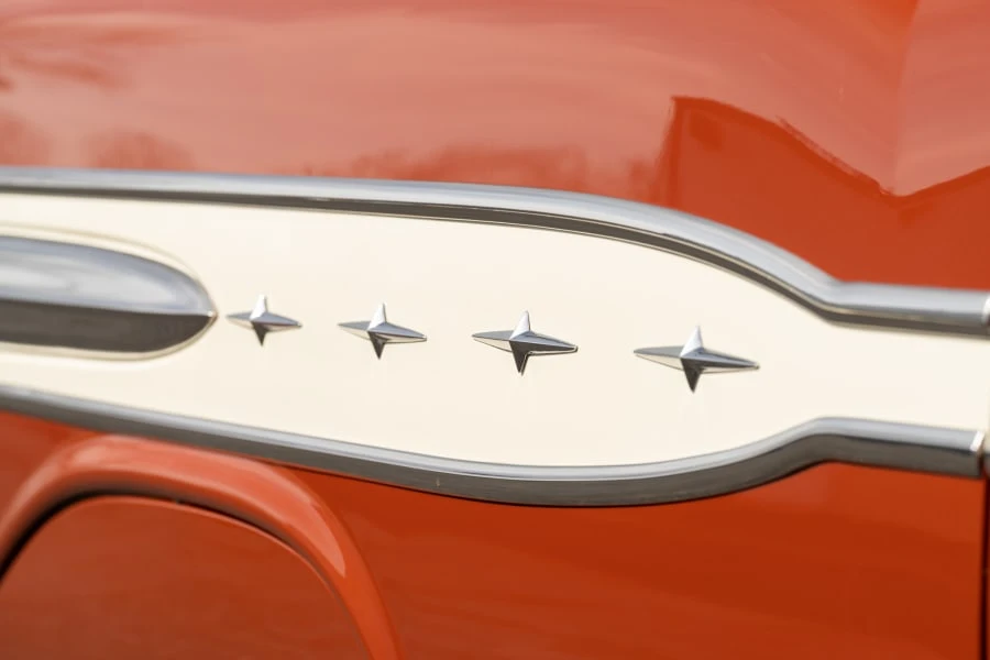 1957 Pontiac Star Chief - Image 9 of 31