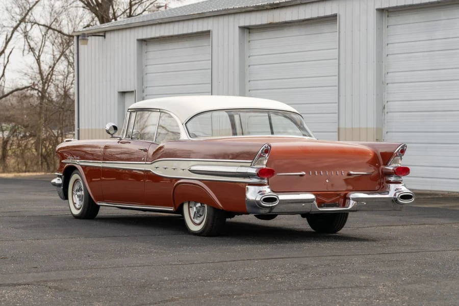 1957 Pontiac Star Chief - Image 21 of 31