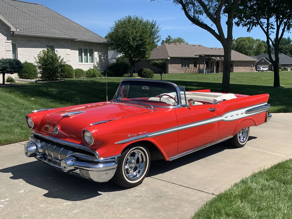 1957 Pontiac Star Chief - Image 16 of 31