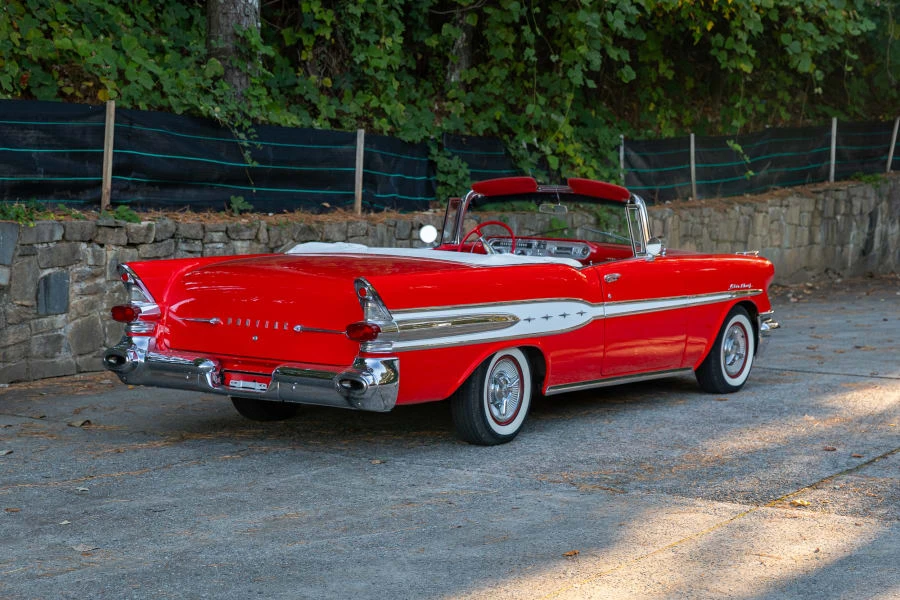 1957 Pontiac Star Chief - Image 3 of 31