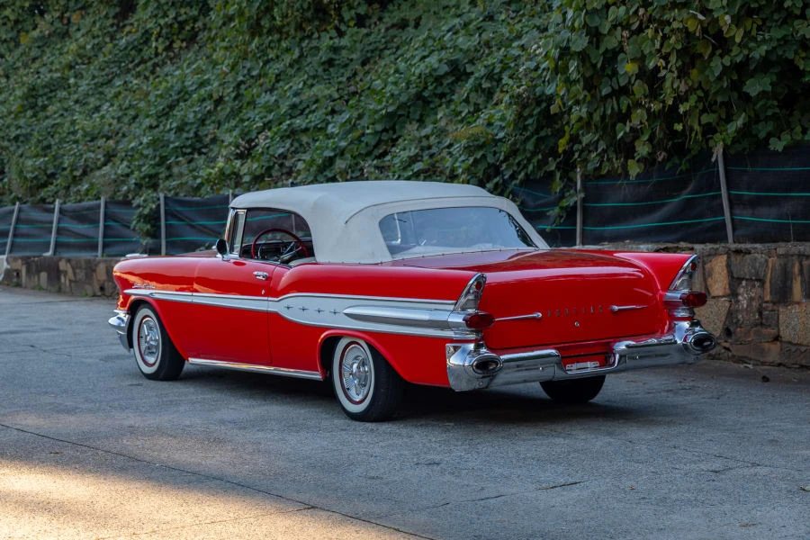 1957 Pontiac Star Chief - Image 14 of 31