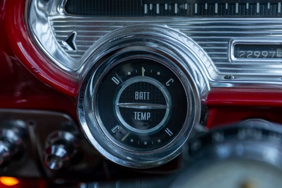 1957 Pontiac Star Chief - Image 23 of 31