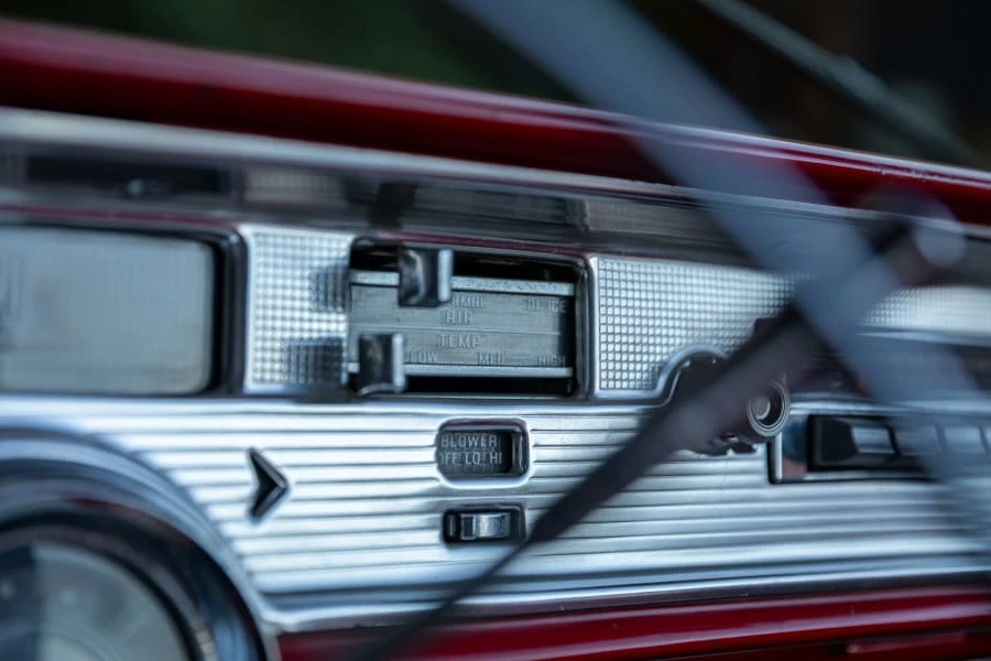 1957 Pontiac Star Chief - Image 25 of 31