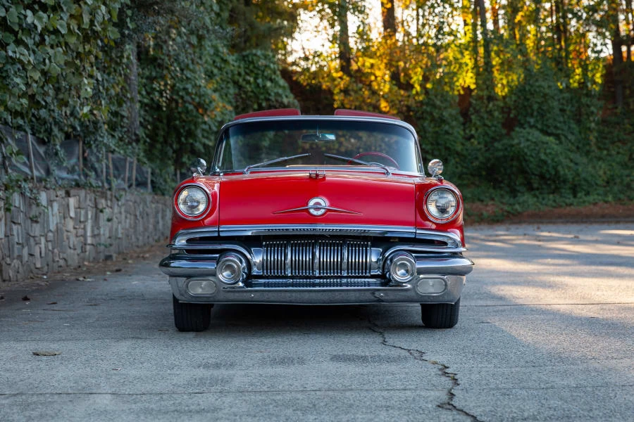 1957 Pontiac Star Chief - Image 4 of 31