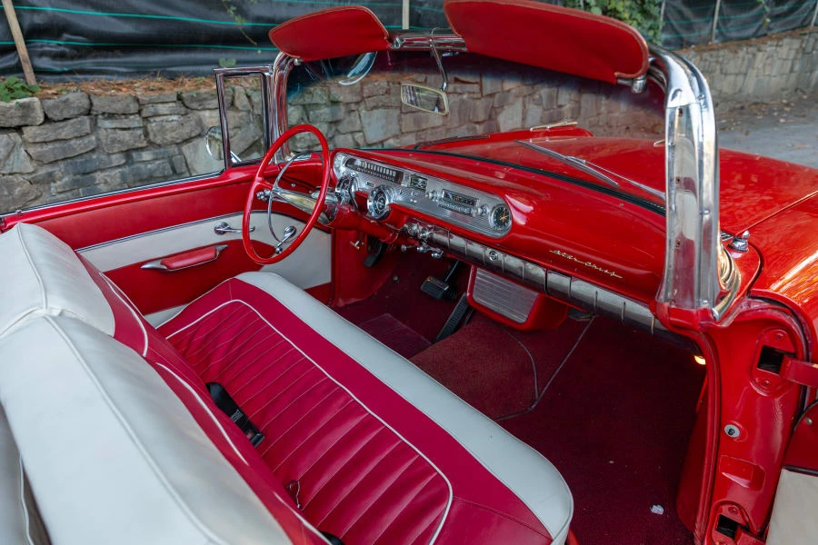 1957 Pontiac Star Chief - Image 20 of 31