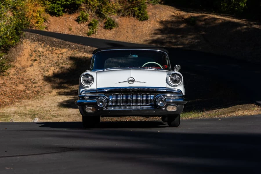 1957 Pontiac Star Chief - Image 4 of 21