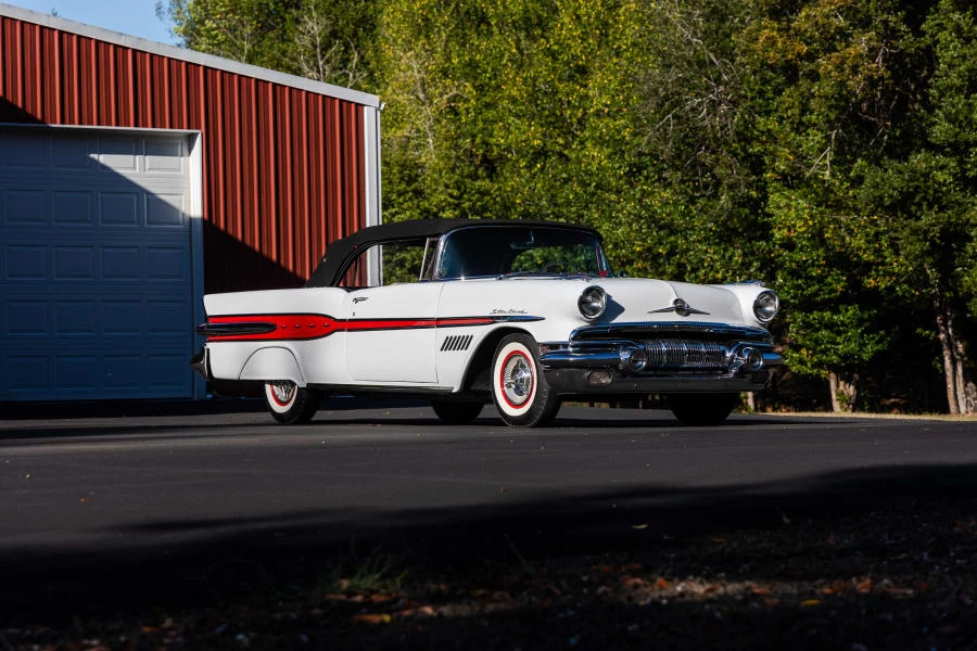 1957 Pontiac Star Chief - Image 6 of 21