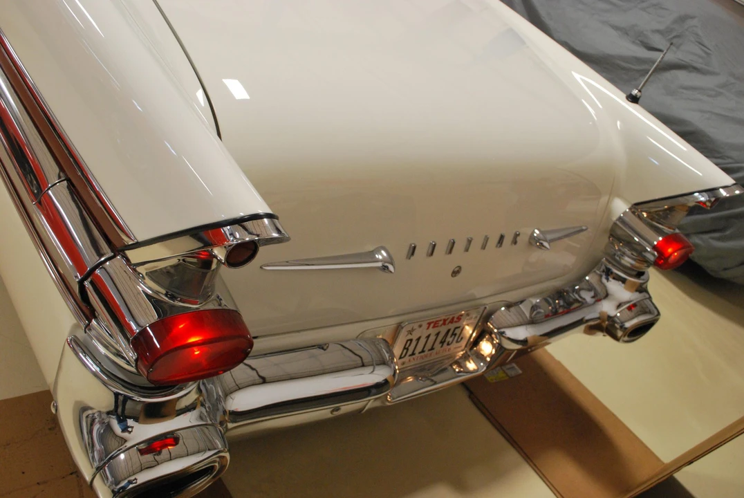 1957 Pontiac Star Chief - Image 20 of 31