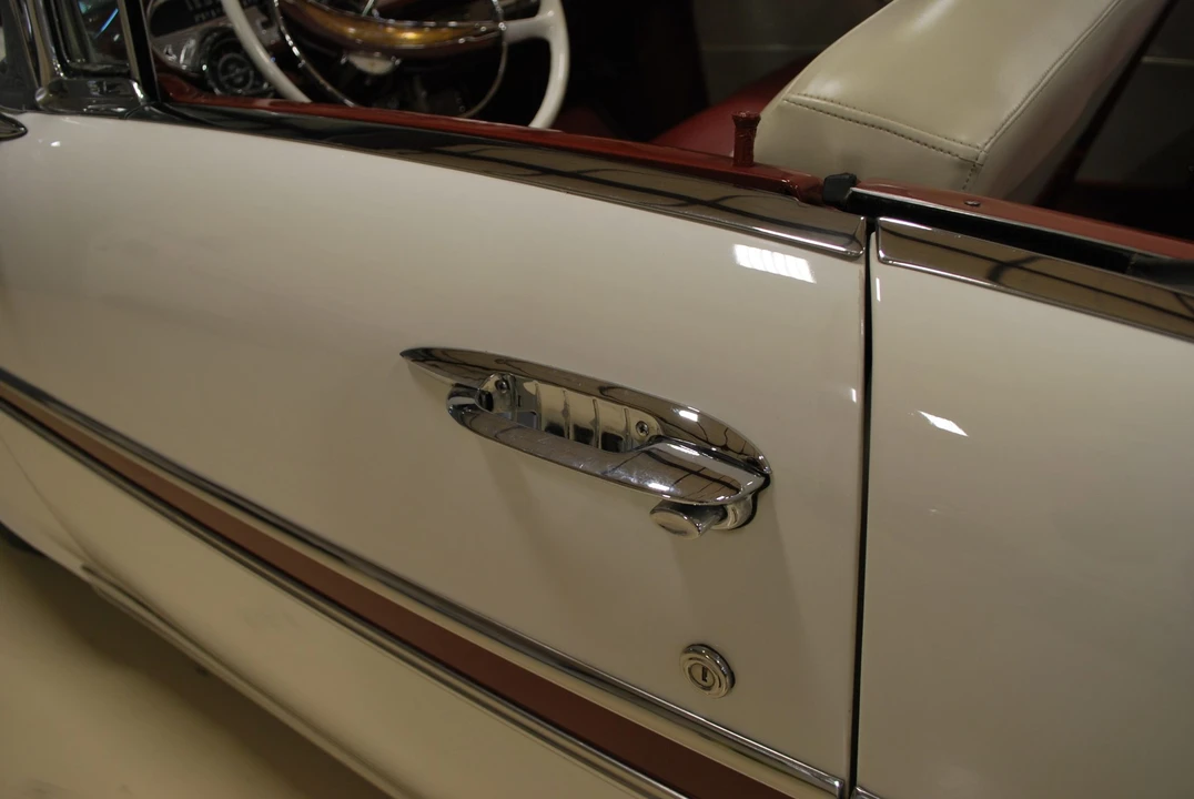 1957 Pontiac Star Chief - Image 17 of 31