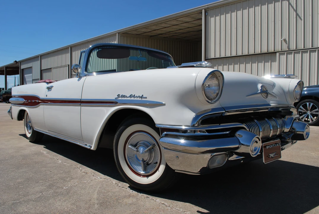 1957 Pontiac Star Chief - Image 12 of 31