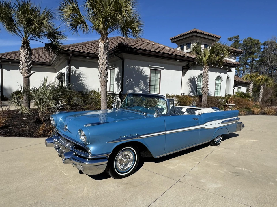 1957 Pontiac Star Chief - Image 8 of 31