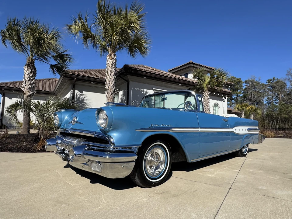 1957 Pontiac Star Chief - Image 6 of 31
