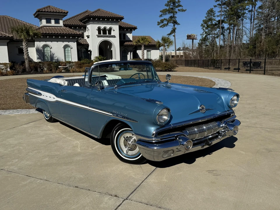 1957 Pontiac Star Chief - Image 21 of 31