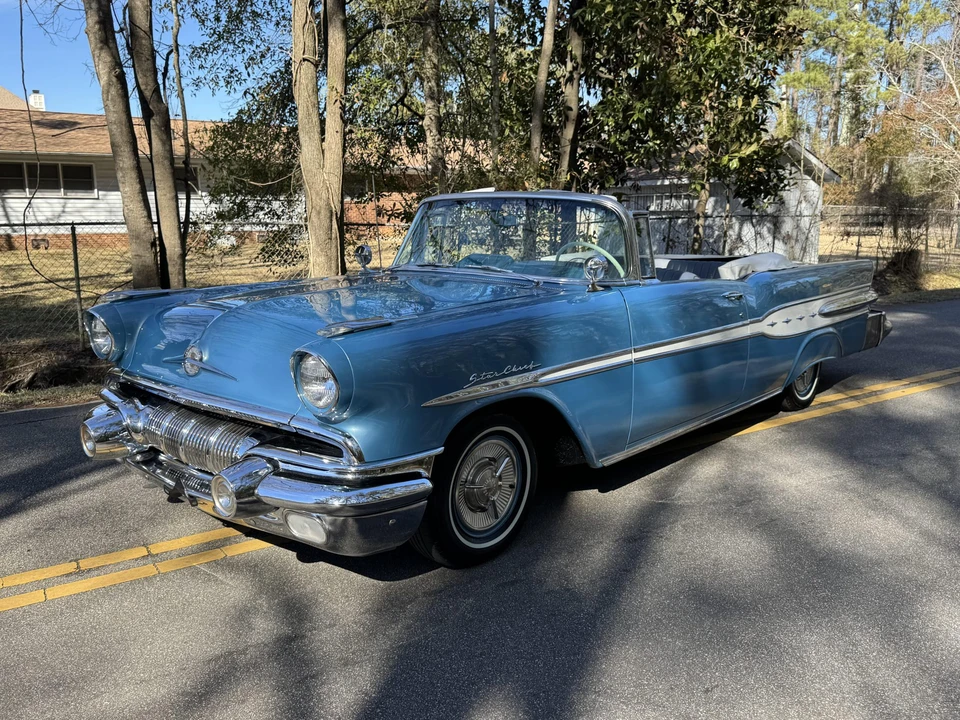 1957 Pontiac Star Chief - Image 26 of 31