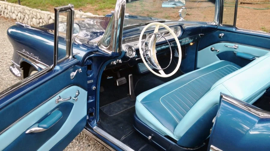 1957 Pontiac Star Chief - Image 4 of 10