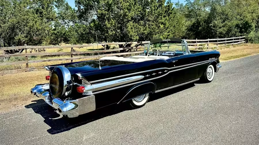 1957 Pontiac Star Chief - Image 3 of 27