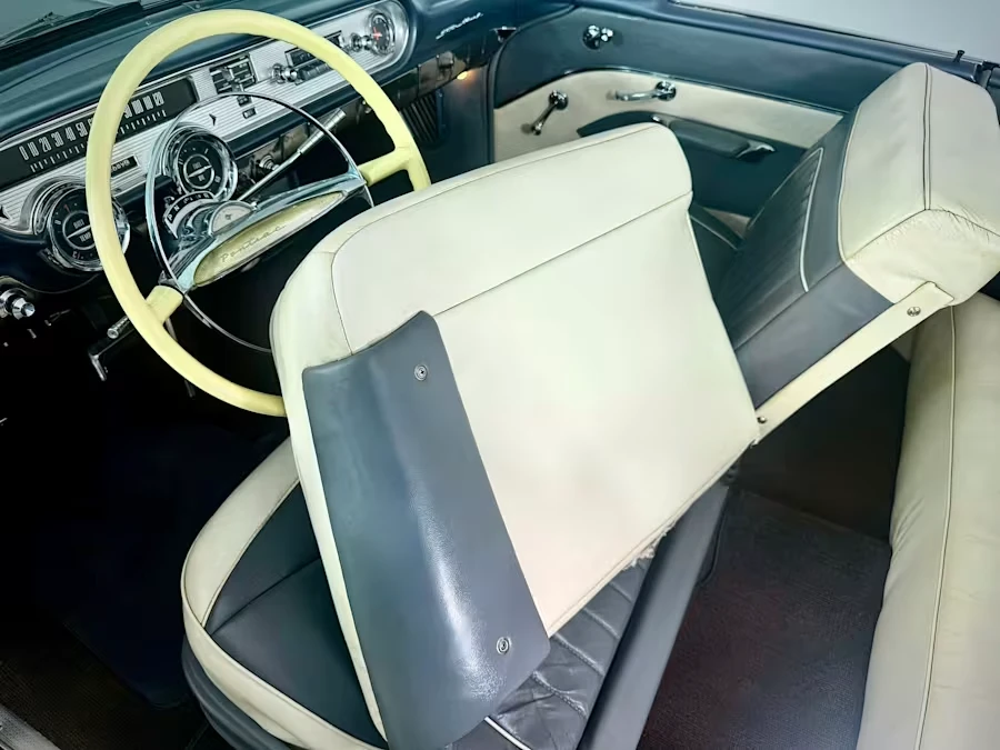1957 Pontiac Star Chief - Image 24 of 27