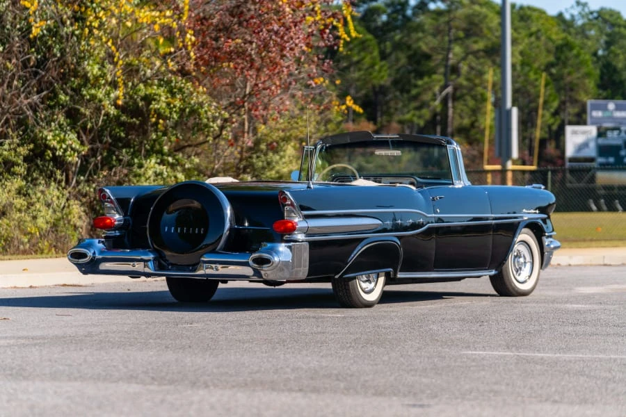 1957 Pontiac Star Chief - Image 3 of 24