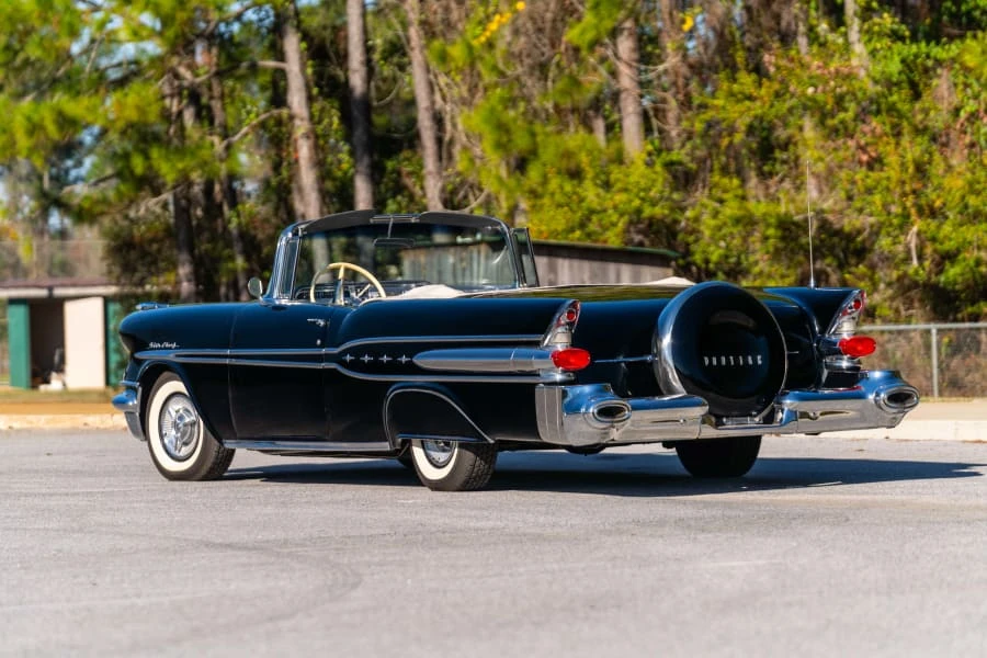 1957 Pontiac Star Chief - Image 11 of 24